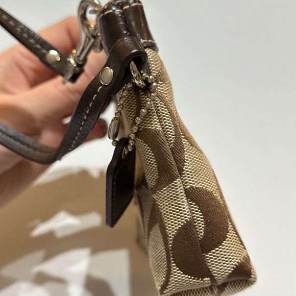 COACH Wristlet Brown Small Purse Signature Jacquard Pleated Monogram - Picture 10 of 14
